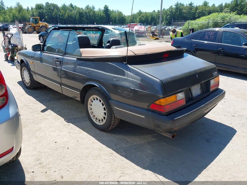 1989 Saab 900 VIN YS3AT76L9K7012799 IAAI salvage auction — NORMAL WEAR, Clear (Massachusetts), sold $450 on 2026-08-17 (photo 3)