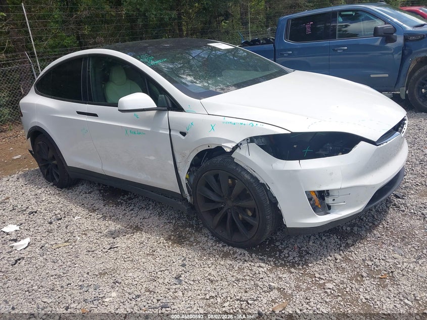 2020 Tesla Model x VIN 5YJXCBE28LF300368 — IAAI salvage auction photo