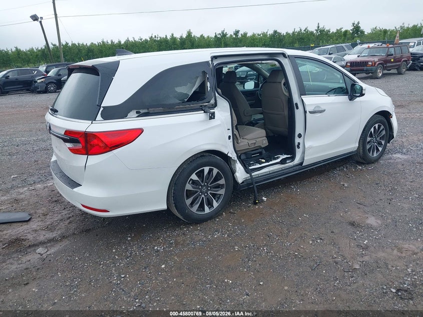 2024 Honda Odyssey VIN 5FNRL6H64RB045516 IAAI salvage auction — SIDE, Wait Title, sold $12,650 on 2026-09-02 (photo 4)