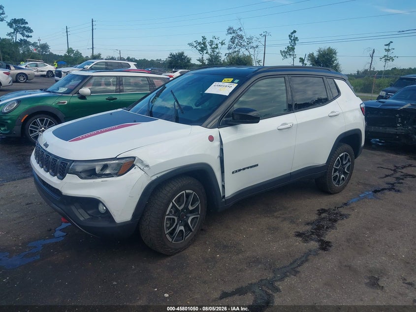 2025 Jeep Compass VIN 3C4NJDDN3ST532669 IAAI salvage auction — FRONT END, Wait Title, sold $4,975 on 2026-09-15 (photo 2)