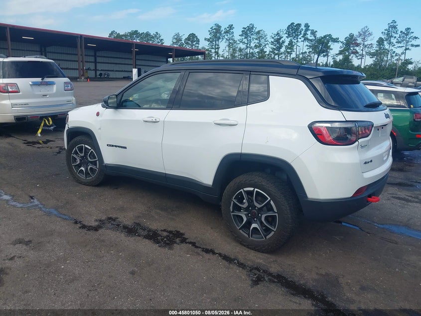 2025 Jeep Compass VIN 3C4NJDDN3ST532669 IAAI salvage auction — FRONT END, Wait Title, sold $4,975 on 2026-09-15 (photo 3)