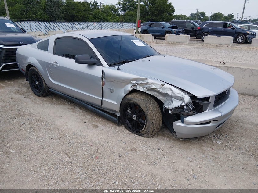 2009 Ford Mustang VIN 1ZVHT80N595123150 IAAI salvage auction — NORMAL WEAR, Clear (Illinois), sold $925 on 2026-09-11 (photo 1)