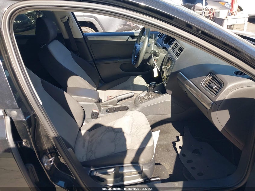 2017 Volkswagen Jetta VIN 3VW2B7AJ9HM402804 IAAI salvage auction — SIDE, Salvage Certificate (California), sold $2,750 on 2026-08-21 (photo 5)