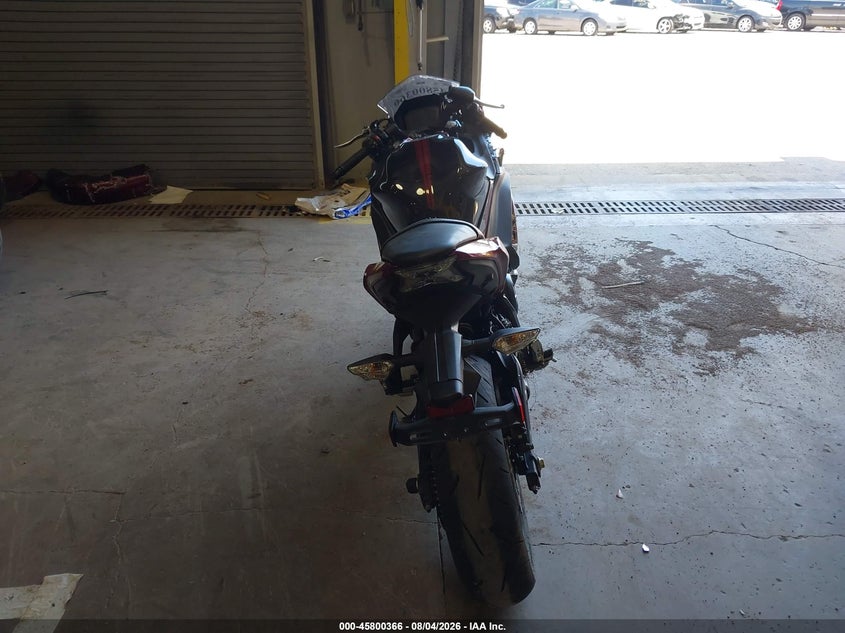 2021 Kawasaki Ninja VIN ML5EXEM13MDA30896 IAAI salvage auction — RIGHT SIDE, Salvage Title, sold $1,050 on 2026-10-03 (photo 6)
