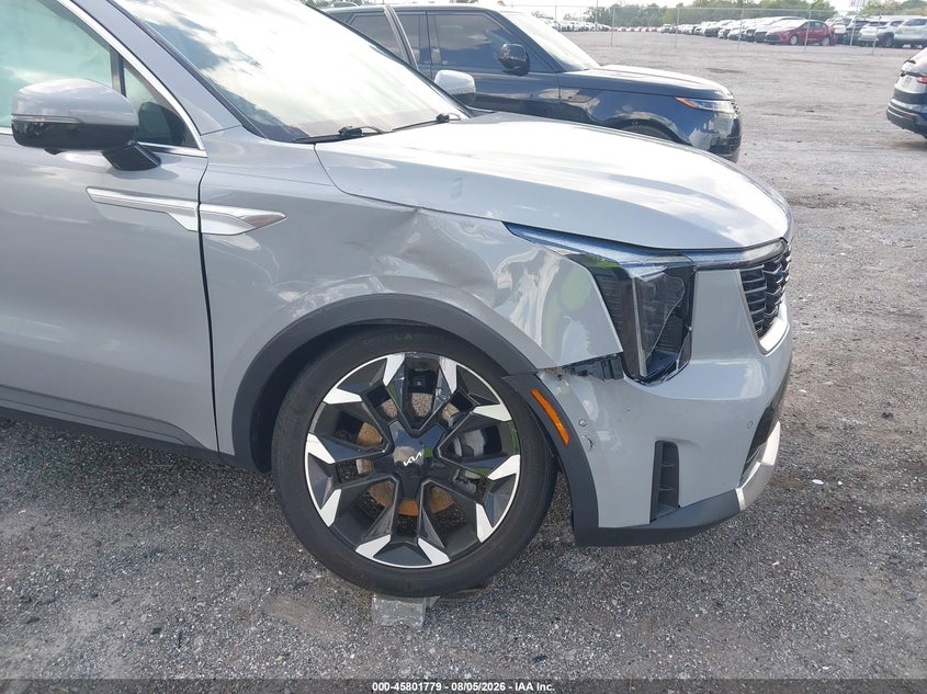 2025 Kia Sorento VIN 5XYRK4JF2SG319053 IAAI salvage auction — RIGHT FRONT, Wait Title, sold $12,600 on 2026-08-27 (photo 6)