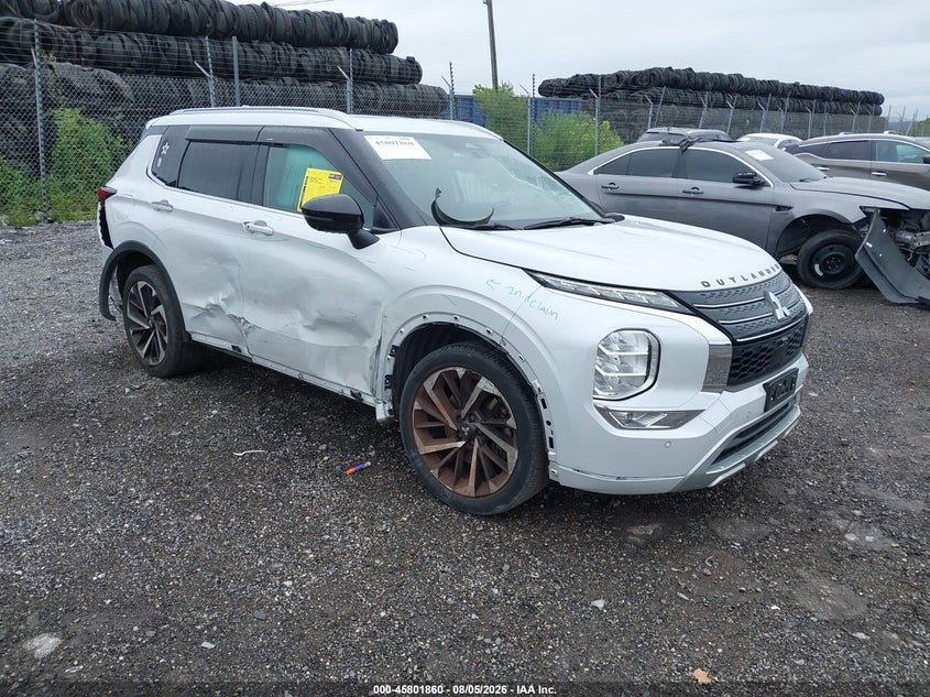2022 Mitsubishi Outlander VIN JA4J3VA87NZ081010 IAAI salvage auction — SIDE, Salvage Title, sold $8,300 on 2026-08-30 (photo 1)