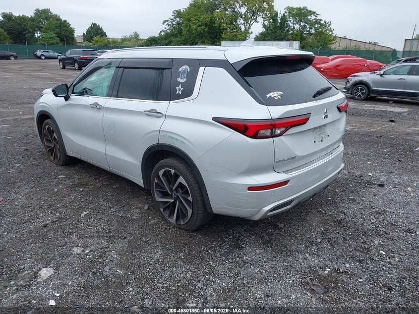 2022 Mitsubishi Outlander VIN JA4J3VA87NZ081010 IAAI salvage auction — SIDE, Salvage Title, sold $8,300 on 2026-08-30 (photo 3)