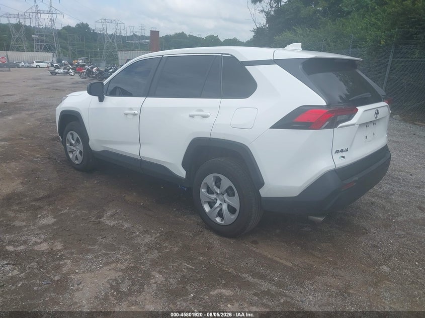 2024 Toyota Rav 4 VIN 2T3F1RFV8RC458927 IAAI salvage auction — RIGHT FRONT, Salvage Title, sold $13,700 on 2026-09-11 (photo 3)
