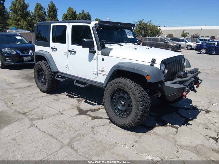 2018 Jeep Wrangler / VIN 1C4BJWDG4JL831081 — IAAI salvage auction photo