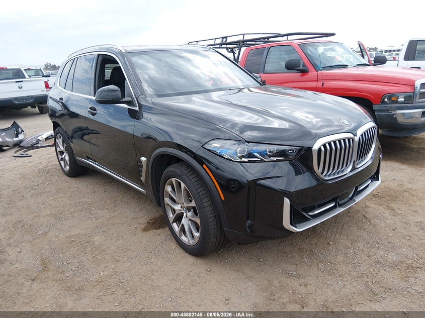 2025 BMW X5 VIN 5UX13EU00S9W58174 — IAAI salvage auction photo