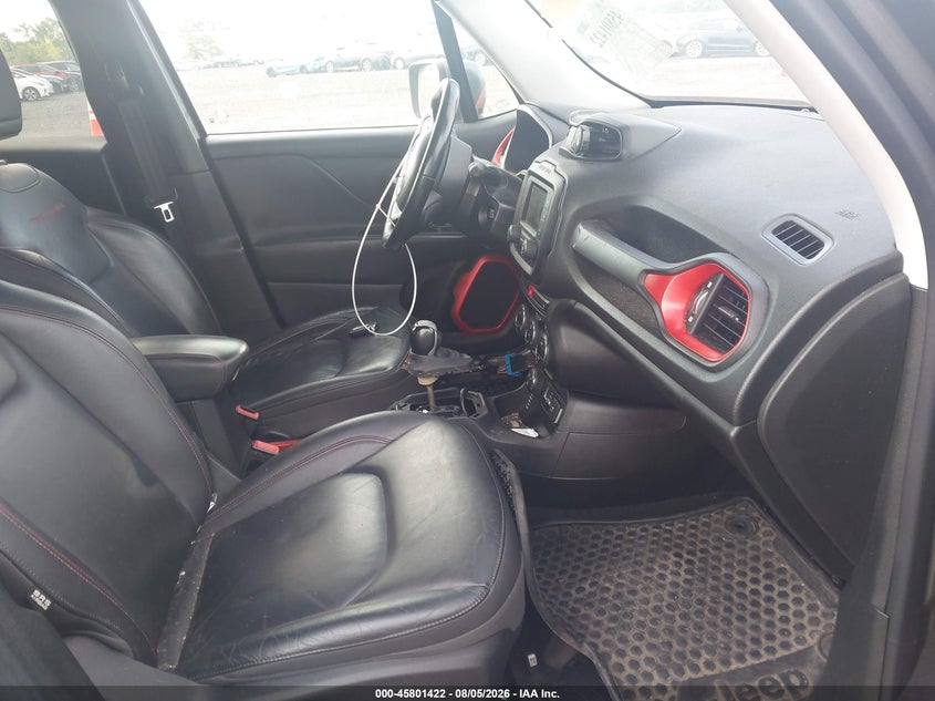 2017 Jeep Renegade VIN ZACCJBCB8HPG50655 IAAI salvage auction — NORMAL WEAR, Clear (New York), sold $500 on 2026-08-18 (photo 5)