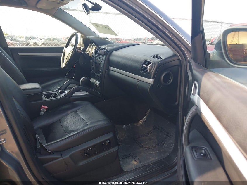 2006 Porsche Cayenne VIN WP1AB29P96LA60715 IAAI salvage auction — NORMAL WEAR, Clear (Tennessee), sold $25 on 2026-08-18 (photo 5)