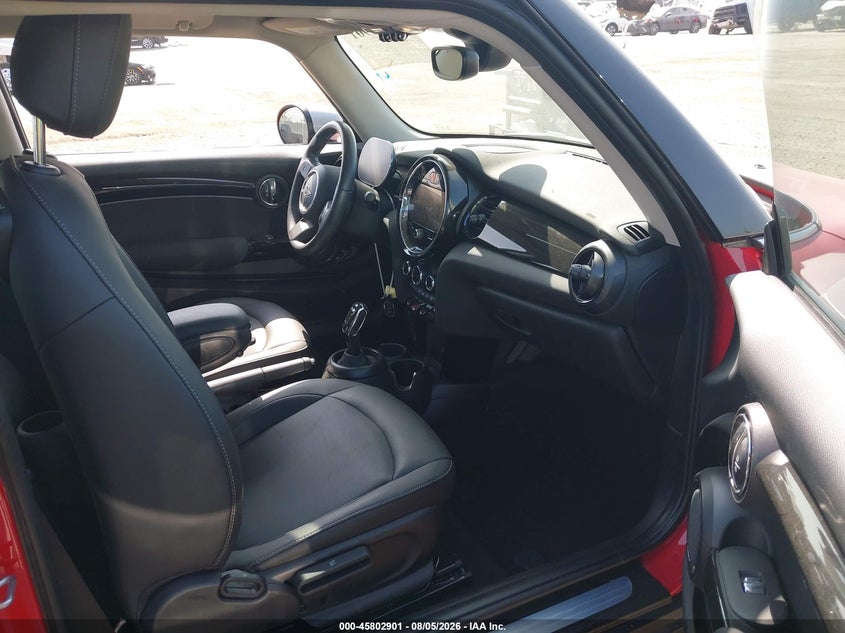2023 Mini Hard top VIN WMW33DH04P2T72646 IAAI salvage auction — FRONT END, Wait Title, sold $8,600 on 2026-08-16 (photo 5)