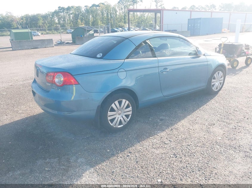 2008 Volkswagen Eos VIN WVWBA71F38V002860 IAAI salvage auction — NORMAL WEAR, Clear (Florida), sold $325 on 2026-08-18 (photo 4)