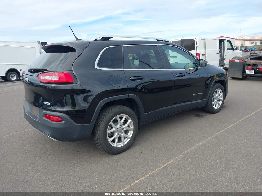2018 Jeep Cherokee VIN 1C4PJLCX6JD595131 IAAI salvage auction — NORMAL WEAR, Sf97 (Hawaii), sold $12,200 on 2026-09-01 (photo 4)