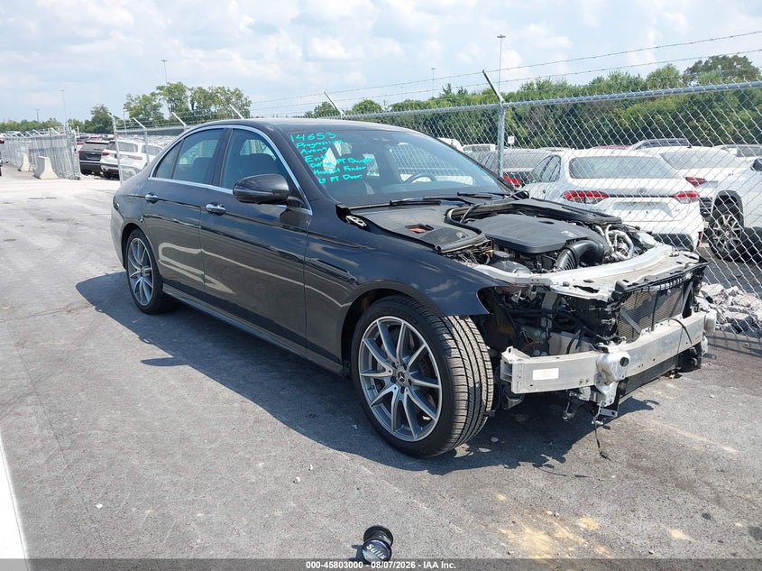 2022 Mercedes-Benz E-Class VIN W1KZF8DB1NB091703 IAAI salvage auction — Front End, Clear (Tennessee), sold $20,500 on 2026-09-12 (photo 1)