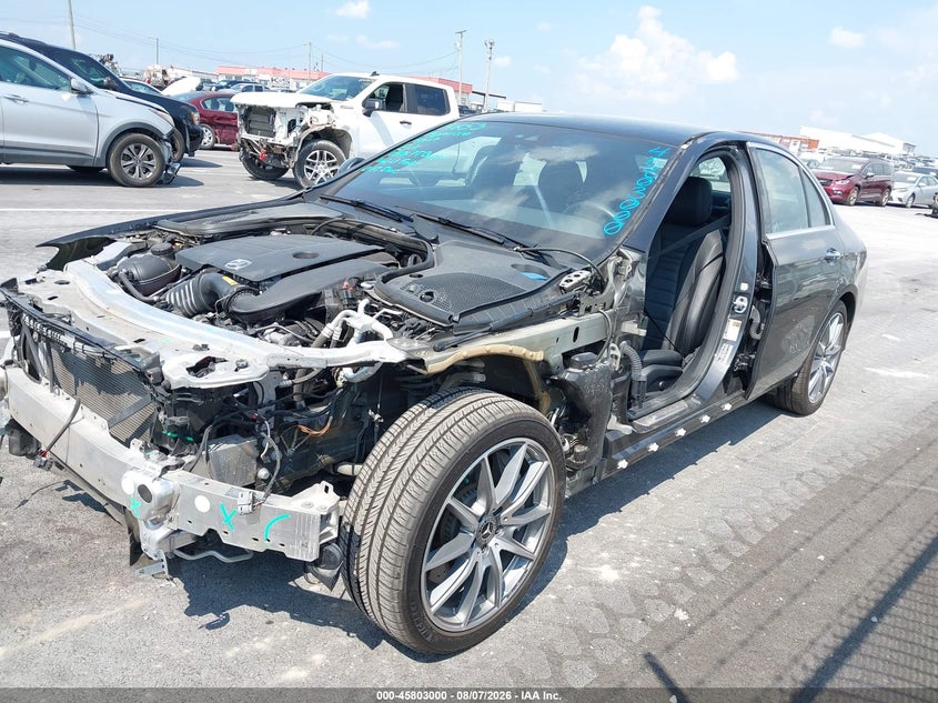2022 Mercedes-Benz E-Class VIN W1KZF8DB1NB091703 IAAI salvage auction — Front End, Clear (Tennessee), sold $20,500 on 2026-09-12 (photo 2)