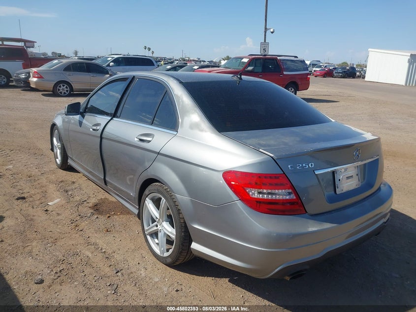 2013 Mercedes-benz C-klasse VIN WDDGF4HB6DR266639 IAAI salvage auction — NORMAL WEAR, Clear-Dealer Only (Arizona), sold $1,375 on 2026-08-18 (photo 3)