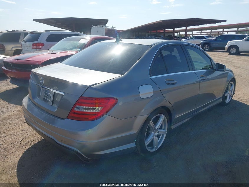 2013 Mercedes-benz C-klasse VIN WDDGF4HB6DR266639 IAAI salvage auction — NORMAL WEAR, Clear-Dealer Only (Arizona), sold $1,375 on 2026-08-18 (photo 4)