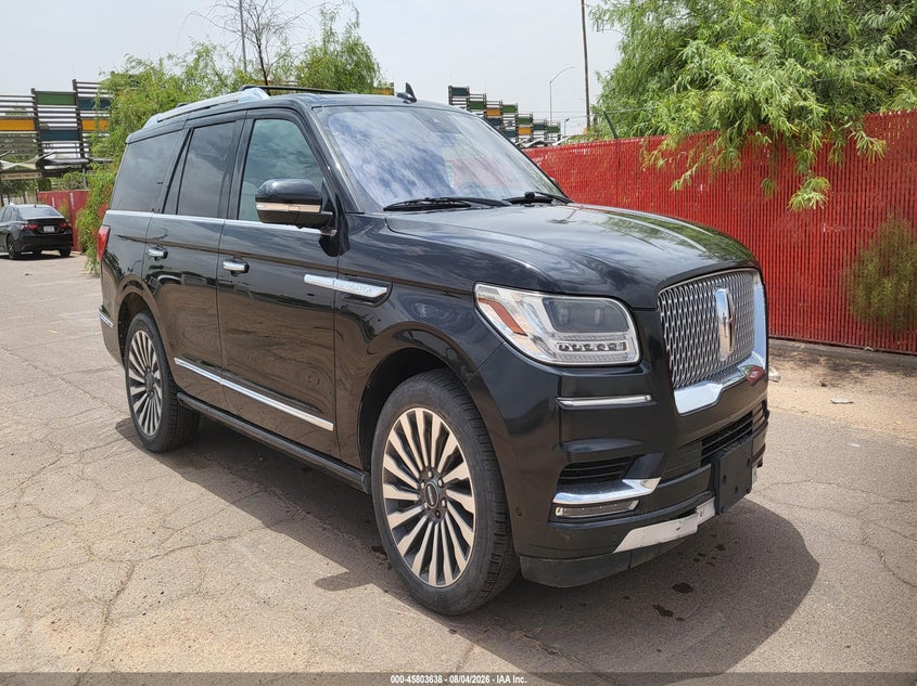 2019 Lincoln Navigator VIN 5LMJJ2LTXKEL10366 — IAAI salvage auction photo