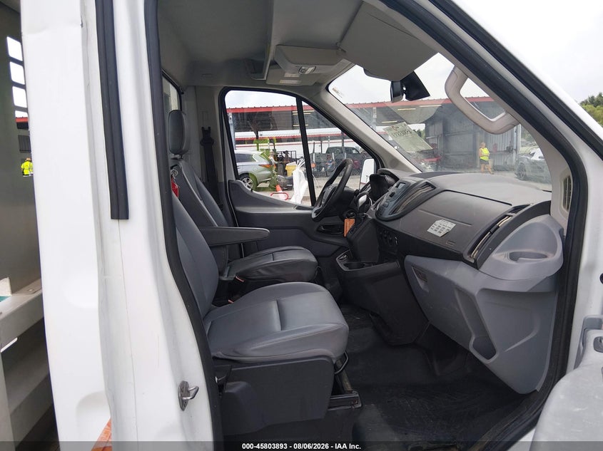 2019 Ford Transit-250 VIN 1FDYR5ZM5KKB87802 IAAI salvage auction — REAR END, Clear (Louisiana), sold $11,550 on 2026-08-25 (photo 5)