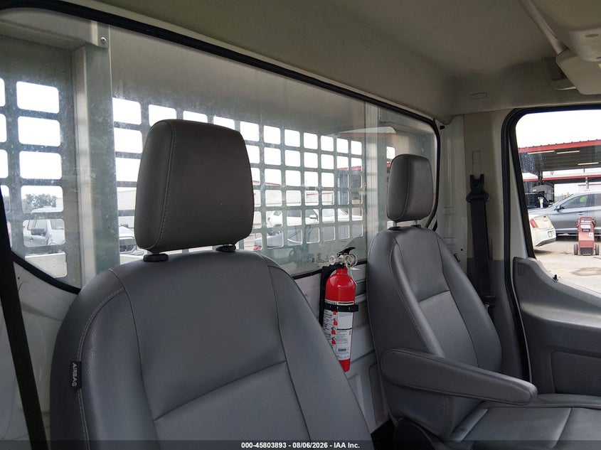 2019 Ford Transit-250 VIN 1FDYR5ZM5KKB87802 IAAI salvage auction — REAR END, Clear (Louisiana), sold $11,550 on 2026-08-25 (photo 8)