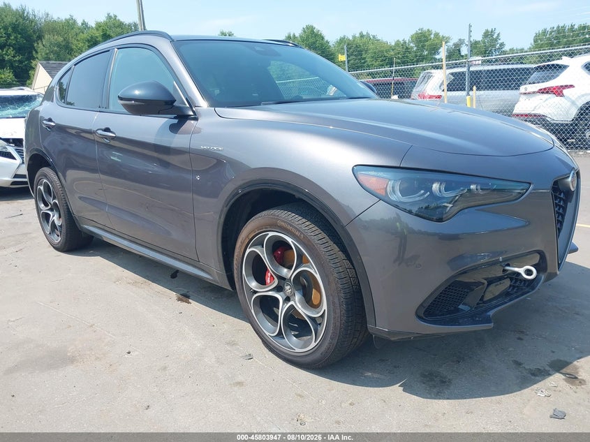 2024 Alfa romeo Stelvio VIN ZASPAKBN2R7D85993 — IAAI salvage auction photo