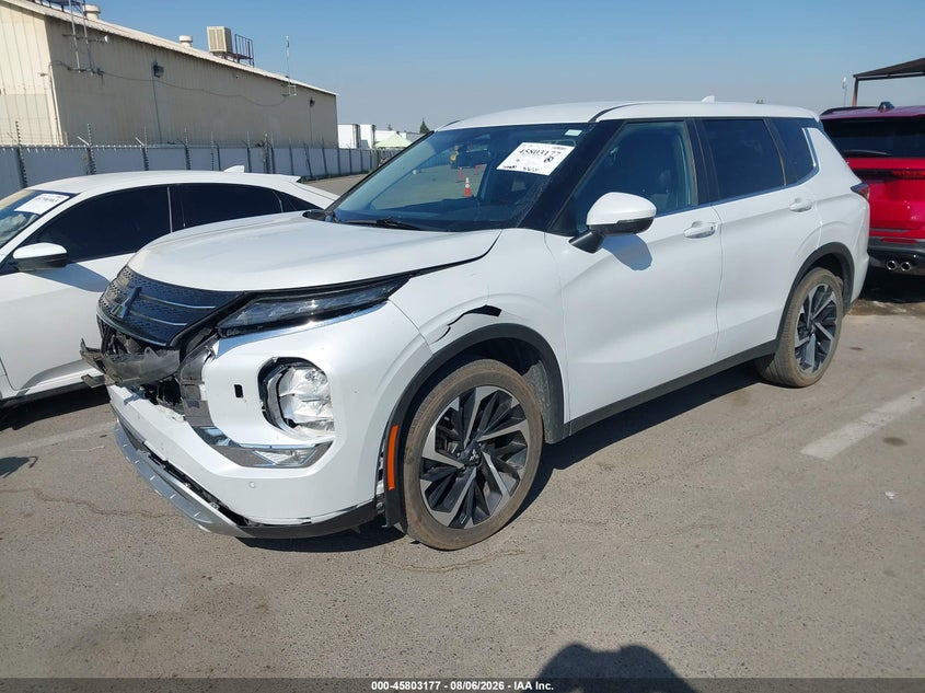 2024 Mitsubishi Outlander VIN JA4J4VA82RZ033269 IAAI salvage auction — FRONT END, Salvage (California), sold $10,325 on 2026-08-29 (photo 2)