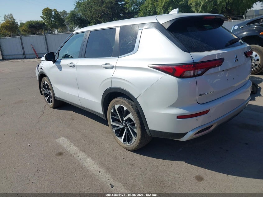 2024 Mitsubishi Outlander VIN JA4J4VA82RZ033269 IAAI salvage auction — FRONT END, Salvage (California), sold $10,325 on 2026-08-29 (photo 3)