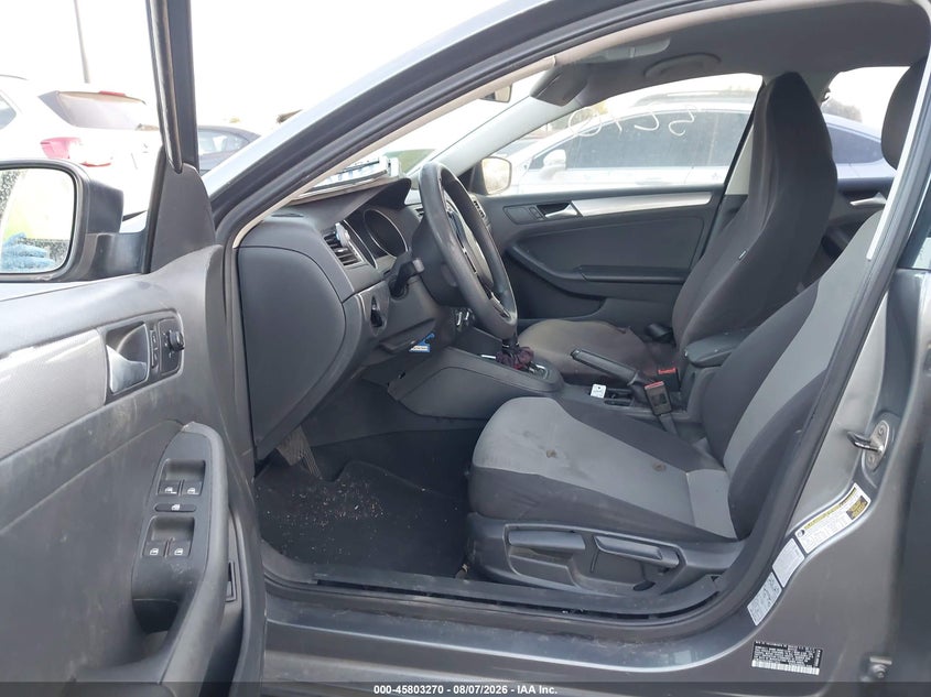 2015 Volkswagen Jetta VIN 3VW2K7AJ3FM211957 IAAI salvage auction — REAR END, Salvage Title, sold $1,400 on 2026-08-14 (photo 5)