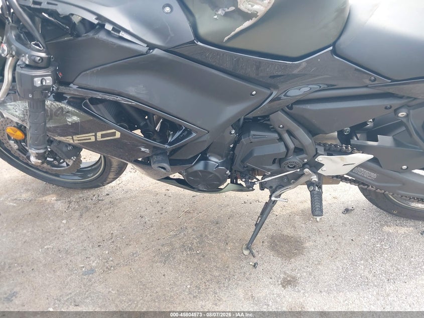 2024 Kawasaki Ninja VIN ML5EXER18RDAD5507 IAAI salvage auction — FRONT END, Wait Title, sold $1,050 on 2026-10-07 (photo 9)