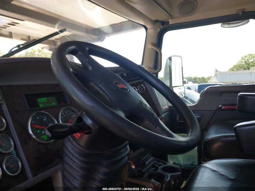 2016 Kenworth Construction VIN 2NKHHJ7X9GM122355 IAAI salvage auction — NORMAL WEAR, Clear (New York), sold $20,950 on 2026-08-25 (photo 7)