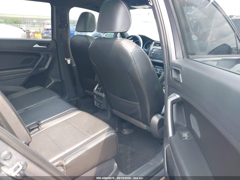 2021 Volkswagen Tiguan VIN 3VV2B7AX5MM159995 IAAI salvage auction — HAIL, Salvage Title, sold $11,550 on 2026-09-01 (photo 8)