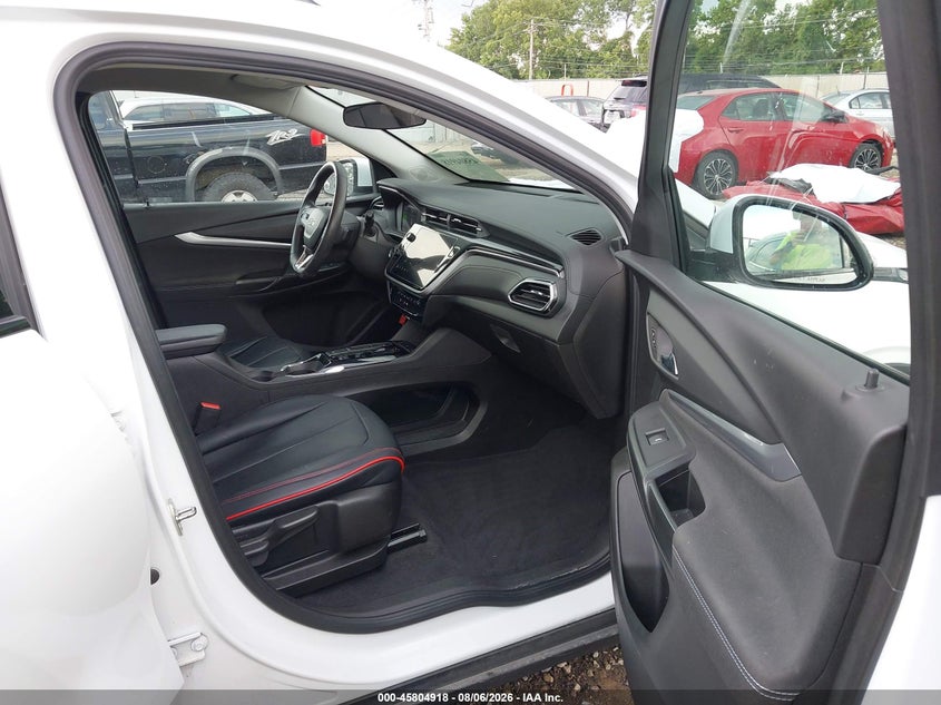 2023 Chevrolet Bolt euv VIN 1G1FY6S00P4147076 IAAI salvage auction — REAR END, Wait Title, sold $7,000 on 2026-08-27 (photo 5)