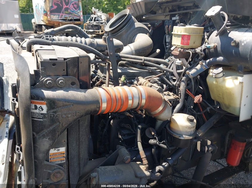 2009 Kenworth Construction VIN 3BKHHM5H09F246729 IAAI salvage auction — FRONT END, Clear (New York), sold $25 on 2026-09-08 (photo 9)
