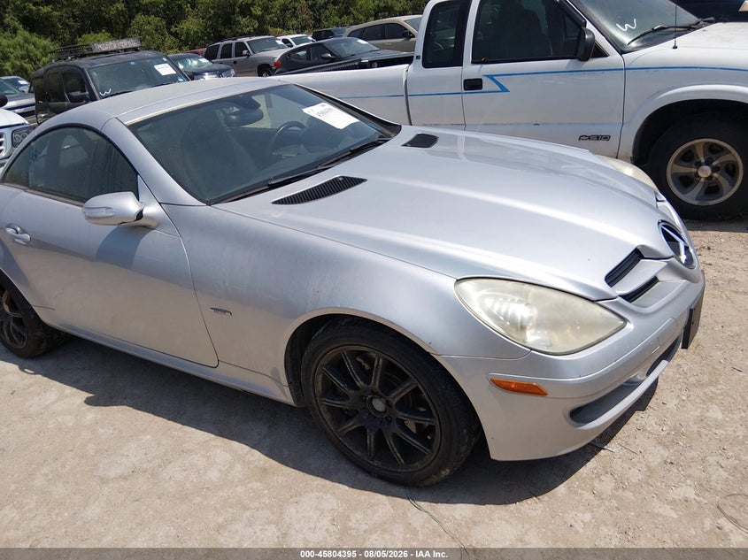 2008 Mercedes-benz Slk-class VIN WDBWK56F28F179467 IAAI salvage auction — NORMAL WEAR, Original (Texas), sold $1,250 on 2026-08-17 (photo 1)