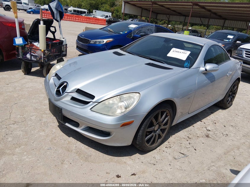 2008 Mercedes-benz Slk-class VIN WDBWK56F28F179467 IAAI salvage auction — NORMAL WEAR, Original (Texas), sold $1,250 on 2026-08-17 (photo 2)