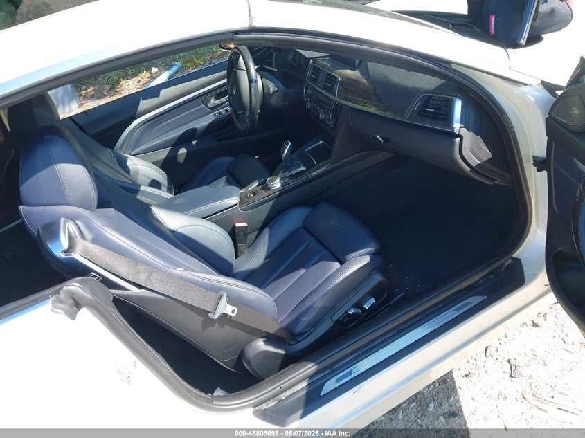 2018 BMW 4er VIN WBA4Z7C58JEA33596 IAAI salvage auction — RIGHT FRONT, Wait Title, sold $9,900 on 2026-08-28 (photo 5)