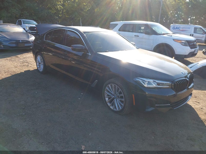 2021 BMW 5er VIN WBA53BJ08MCF52017 — IAAI salvage auction photo