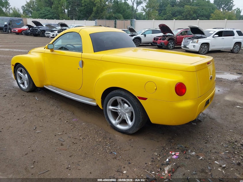 2004 Chevrolet Ssr VIN 1GCES14P84B106302 IAAI salvage auction — FRONT END, Clear (Michigan), sold $13,000 on 2026-09-14 (photo 3)