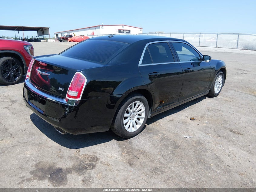 2014 Chrysler 300 VIN 2C3CCAAG6EH327192 IAAI salvage auction — SIDE, Wait Title, sold $1,000 on 2026-09-02 (photo 4)