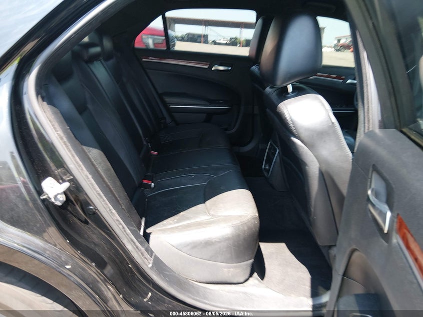 2014 Chrysler 300 VIN 2C3CCAAG6EH327192 IAAI salvage auction — SIDE, Wait Title, sold $1,000 on 2026-09-02 (photo 8)