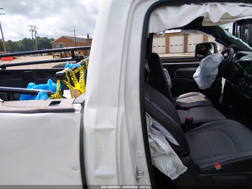 2024 Ram 2500 VIN 3C6MR5AJ8RG193381 IAAI salvage auction — SIDE, Wait Title, sold $4,800 on 2026-10-08 (photo 8)