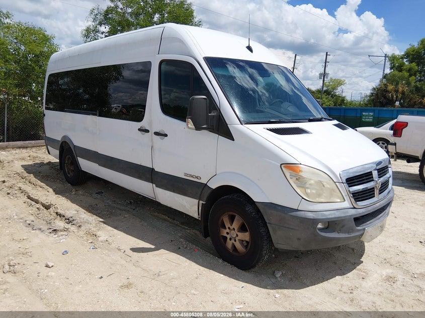 2008 Dodge Sprinter VIN WDWPE845685331603 IAAI salvage auction — REAR END, Rebuildable (Florida), sold $6,400 on 2026-08-18 (photo 1)