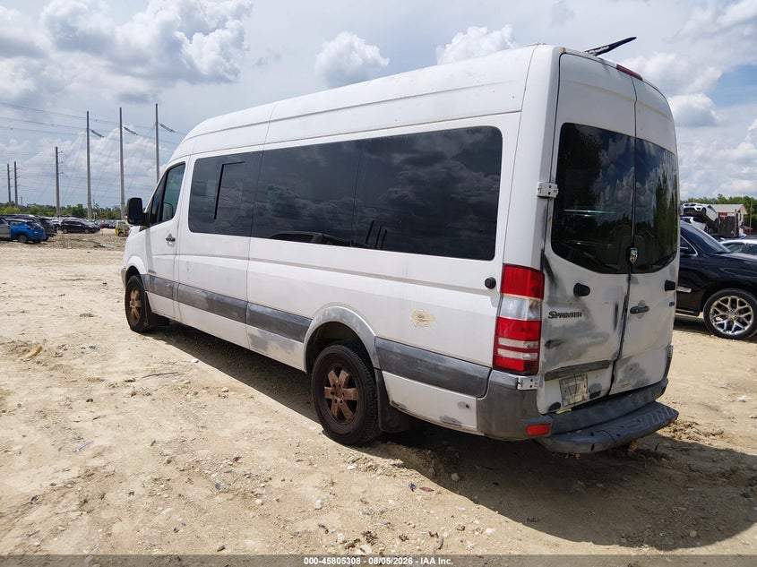 2008 Dodge Sprinter VIN WDWPE845685331603 IAAI salvage auction — REAR END, Rebuildable (Florida), sold $6,400 on 2026-08-18 (photo 3)
