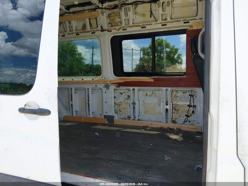 2008 Dodge Sprinter VIN WDWPE845685331603 IAAI salvage auction — REAR END, Rebuildable (Florida), sold $6,400 on 2026-08-18 (photo 8)