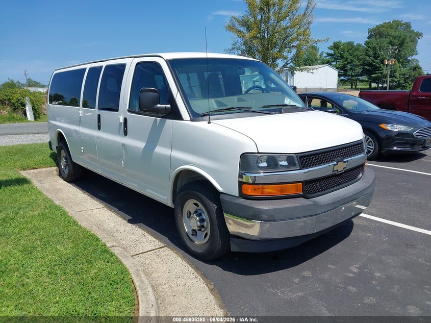 2017 Chevrolet Express 3500 VIN 1GAZGPFF0H1266544 — IAAI salvage auction photo