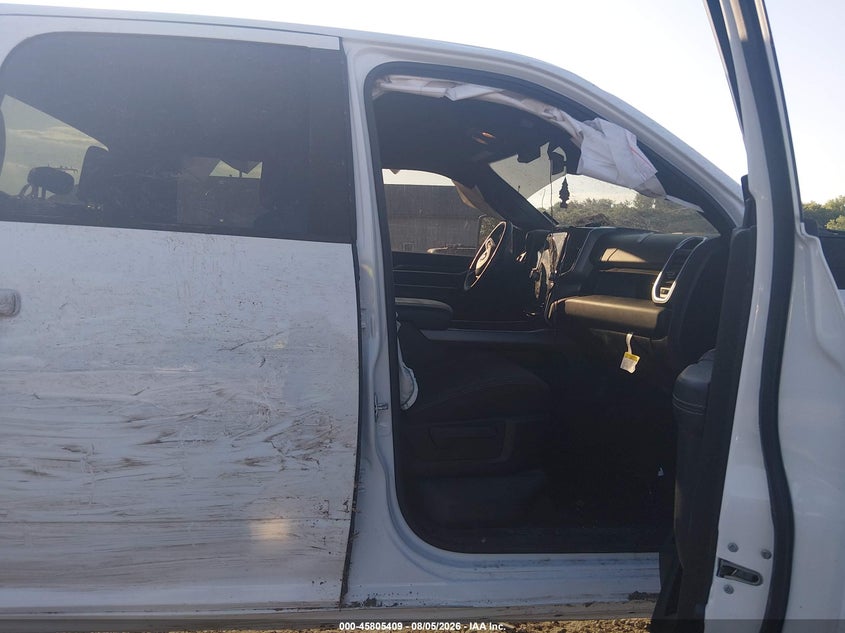 2024 Ram 2500 VIN 3C6UR5DL7RG270111 IAAI salvage auction — FRONT & REAR, Wait Title, sold $10,300 on 2026-08-29 (photo 5)