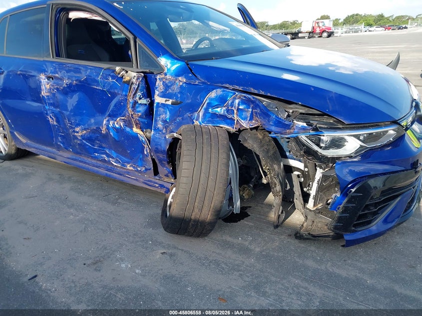 2024 Volkswagen Golf r VIN WVWEB7CD0RW231823 IAAI salvage auction — RIGHT SIDE, Wait Title, sold $12,000 on 2026-09-15 (photo 6)