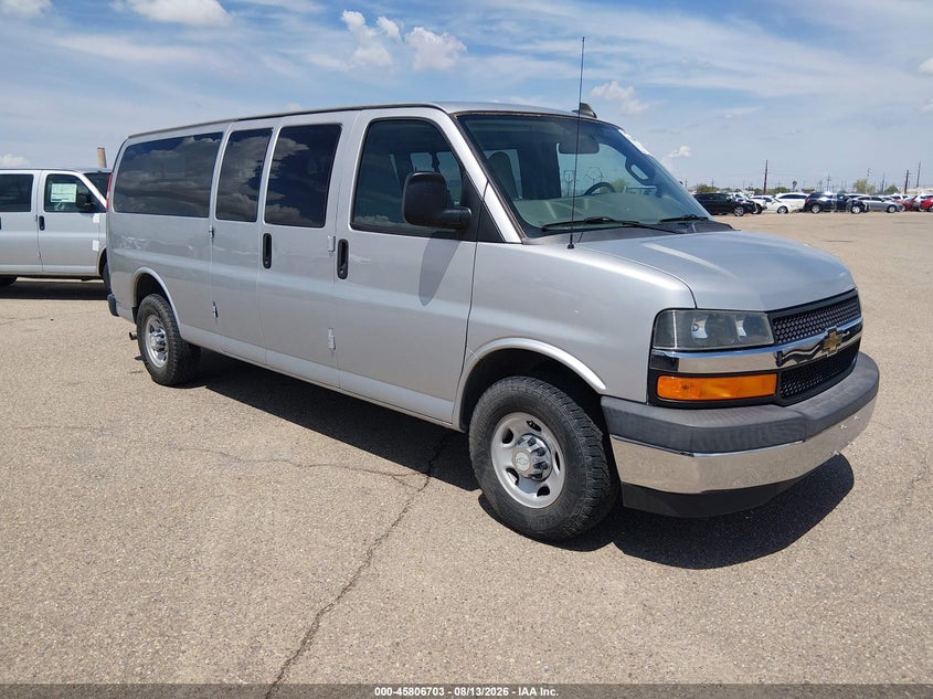2017 Chevrolet Express 3500 VIN 1GAZGPFG7H1270955 — IAAI salvage auction photo